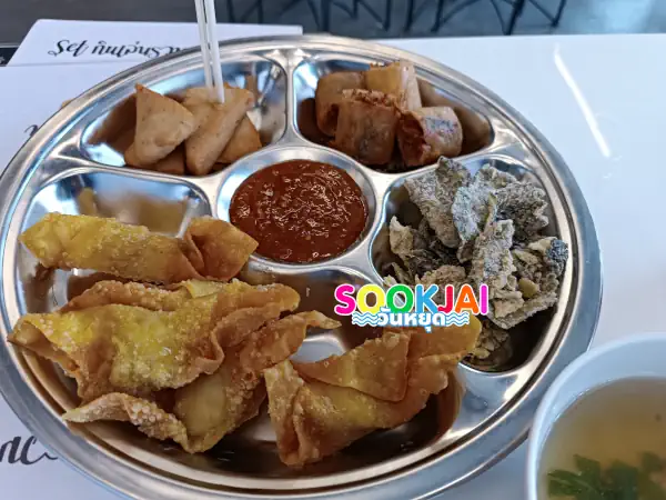 ก๊วยเตี๋ยวเคาะระฆัง ร้านอร่อยบางบัวทอง alt=