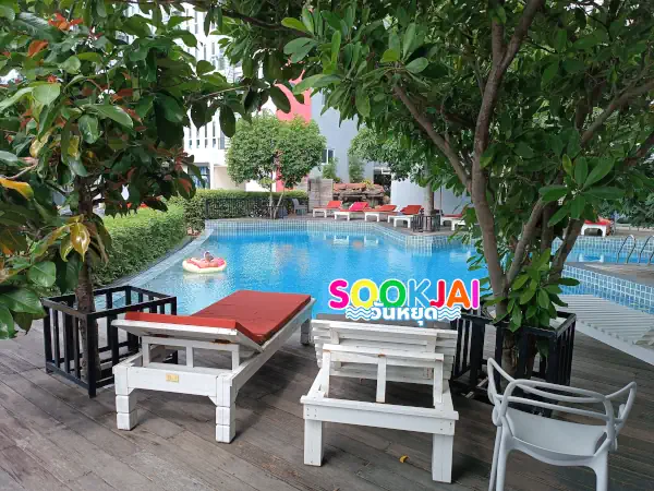 P Plus Hotel ที่พักพัทยา อยู่ซอยบัวขาว