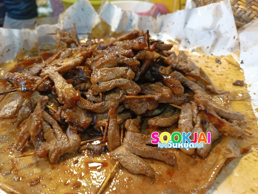 ฮีโร่หมูปลาร้า ร้านอร่อยถนนข้าวสาร อาหารเที่ยงคืนที่พึ่งคนกลับบ้านดึก