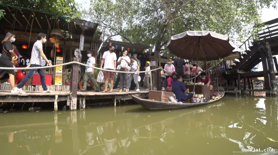 เที่ยวตลาดน้ำอโยธยา วันหยุดสุดฟิน กับกิจกรรมล่องเรือ
