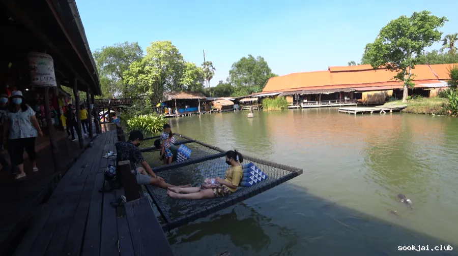 เที่ยวตลาดน้ำอโยธยา วันหยุดสุดฟิน บรรยากาศเย็นฉ่ำของตลาดน้ำอโยธยา