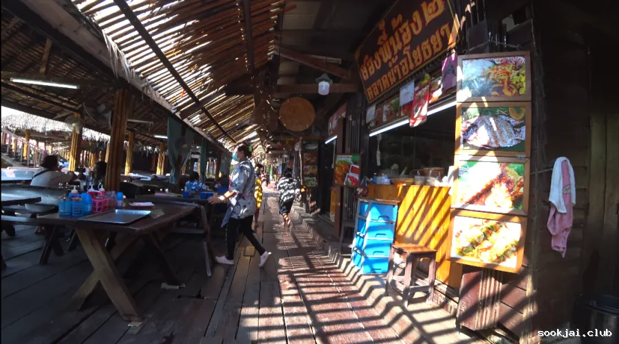 เที่ยวตลาดน้ำอโยธยา วันหยุดสุดฟิน บรรยากาศยามบ่ายในตลาดน้ำอโยธยา