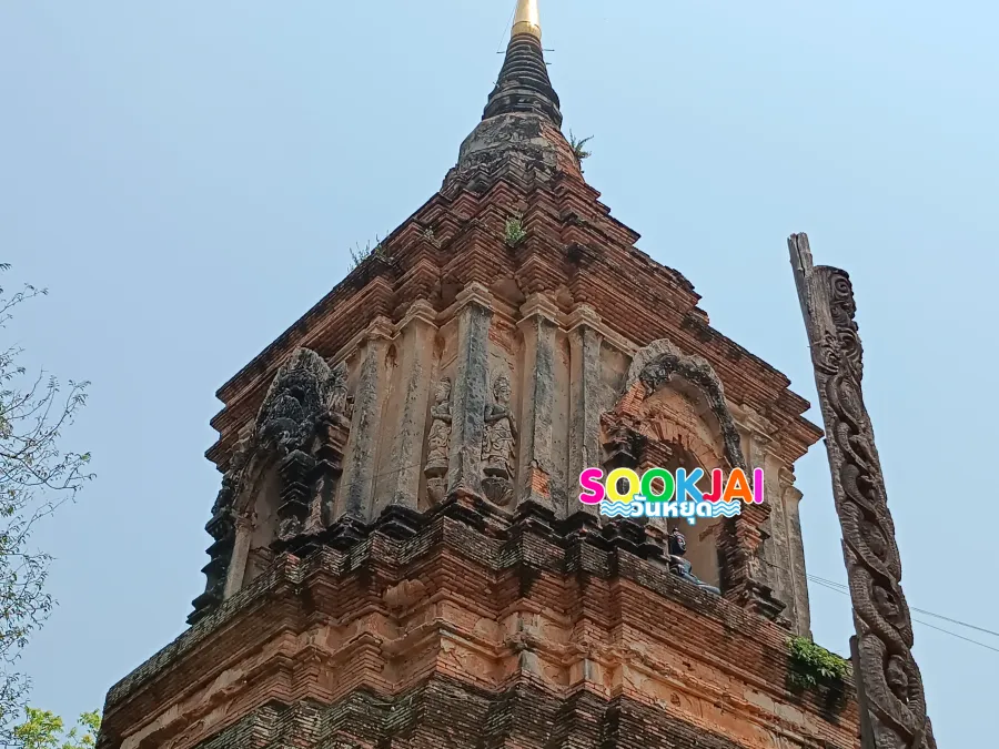 Visit Wat Lok Molee, Chiang Mai, and admire the ancient Lanna-style teak wood temple and the magnificent ancient castle-shaped pagoda.