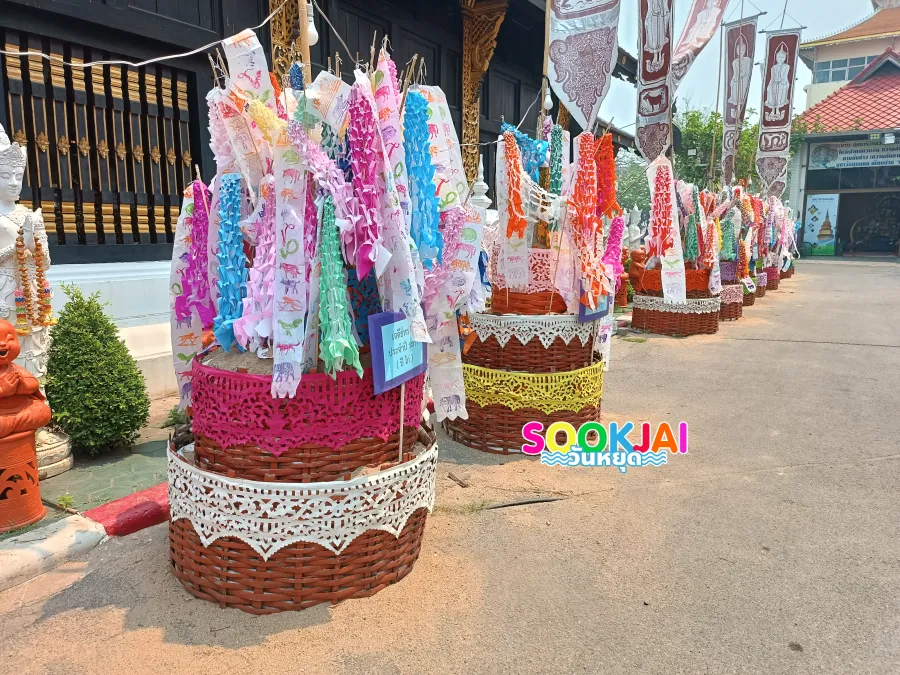 สักการะวัดอินทขีลสะดือเมือง เชียงใหม่ ไขปริศนาเสาอินทขีลคืออะไร พร้อมชมวิหารไม้สักที่งดงามที่สุด