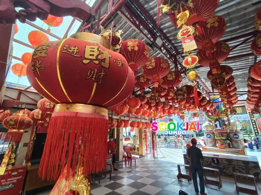 เที่ยวศาลหลักเมืองสุพรรณบุรี ชมอุทยานมังกรสวรรค์สุดอลังการ ไหว้เจ้าพ่อหลักเมืองเสริมเฮง