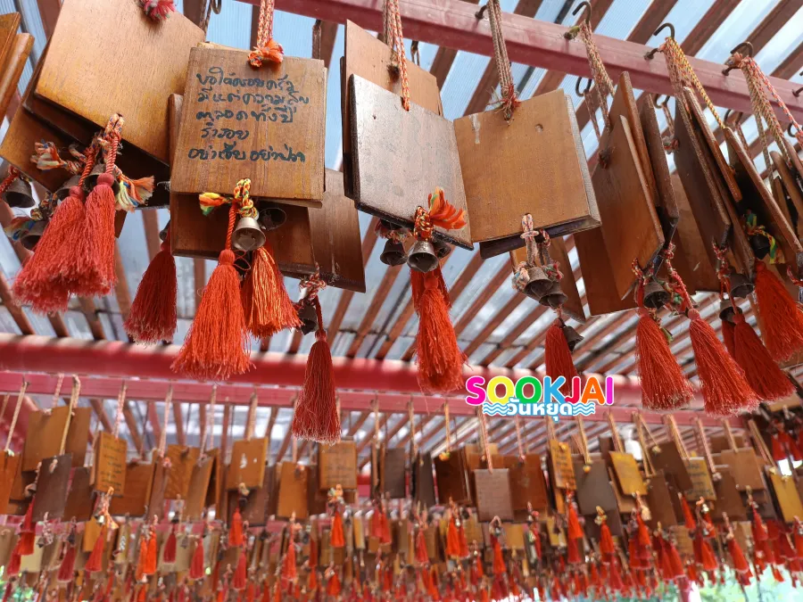 เที่ยวศาลหลักเมืองสุพรรณบุรี ชมอุทยานมังกรสวรรค์สุดอลังการ ไหว้เจ้าพ่อหลักเมืองเสริมเฮง