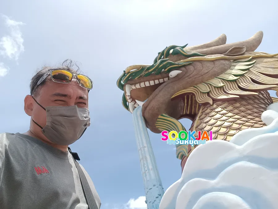 เจาะลึก 3 ไฮไลท์ พิพิธภัณฑ์ลูกหลานพันธุ์มังกร สุพรรณบุรี: ชมรถชี้ทิศใต้ การทำกระดาษ และตำนานเปาบุ้นจิ้น