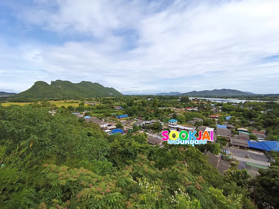 Wat Tham Suea Kanchanaburi ชมความยิ่งใหญ่พระองค์ใหญ่ที่สุดบนยอดเขา พร้อมวิวทุ่งนาพาโนรามา