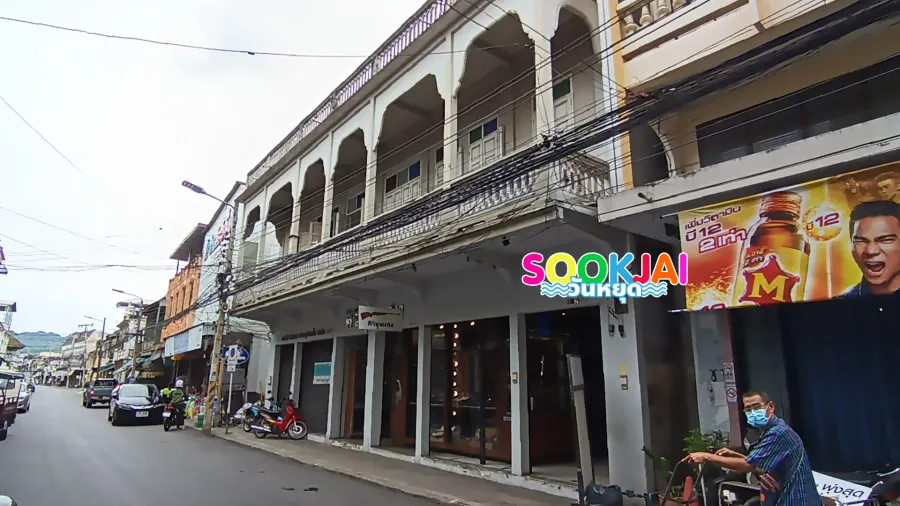 Retracing the Ancient Trading District \