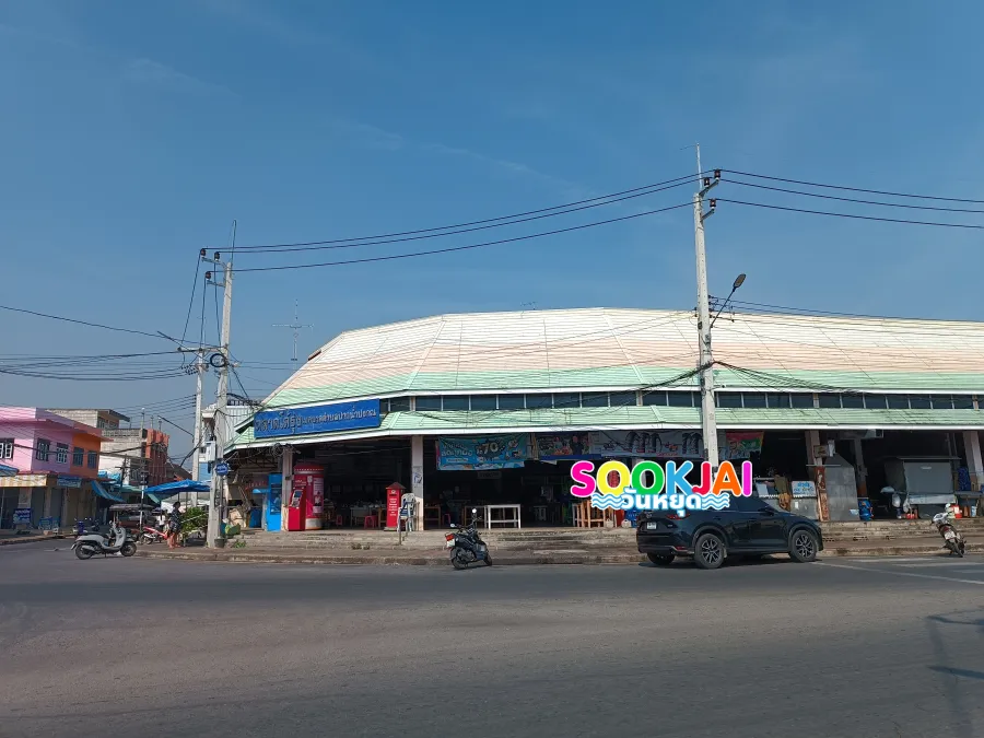 เลาะริมเล 