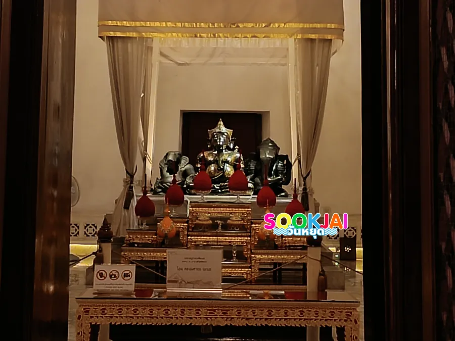 สายมูห้ามพลาด! "เทวสถานโบสถ์พราหมณ์" เสาชิงช้า ขอพรพระพิฆเนศและเทพฮินดู เสริมดวงปังวันหยุด