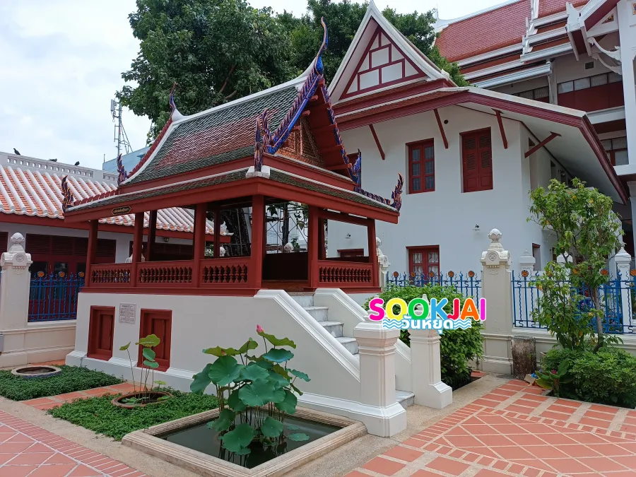 พลังศรัทธาใจกลางบางลำพู! สักการะพระบรมรูป ร.4 ณ วัดบวรนิเวศ และชมความงามพระพุทธชินสีห์