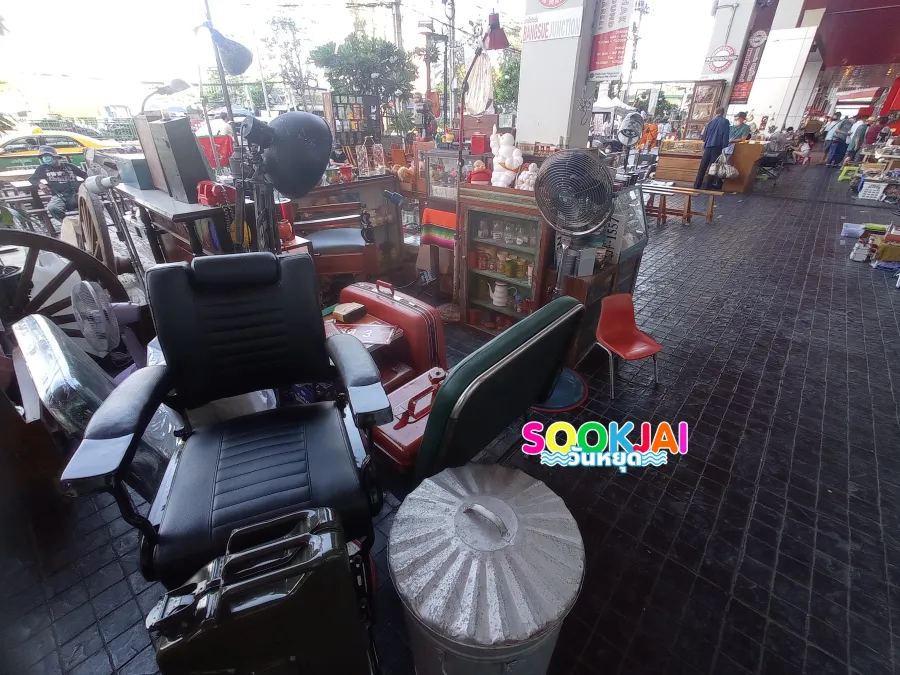 บุก ตึกแดงวินเทจ จตุจักร สวรรค์คนรักวินเทจ แหล่งรวมของเก่าใจกลางเมือง ราคาสุดจึ้ง!