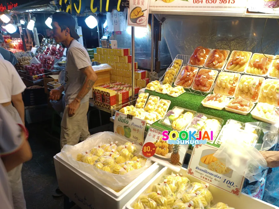 เที่ยวเยาวราช สวรรค์ของคนรักสตรีทฟู้ด ตลาดที่ใหญ่ที่สุดในกรุงเทพฯ ที่ไม่เคยหลับใหล