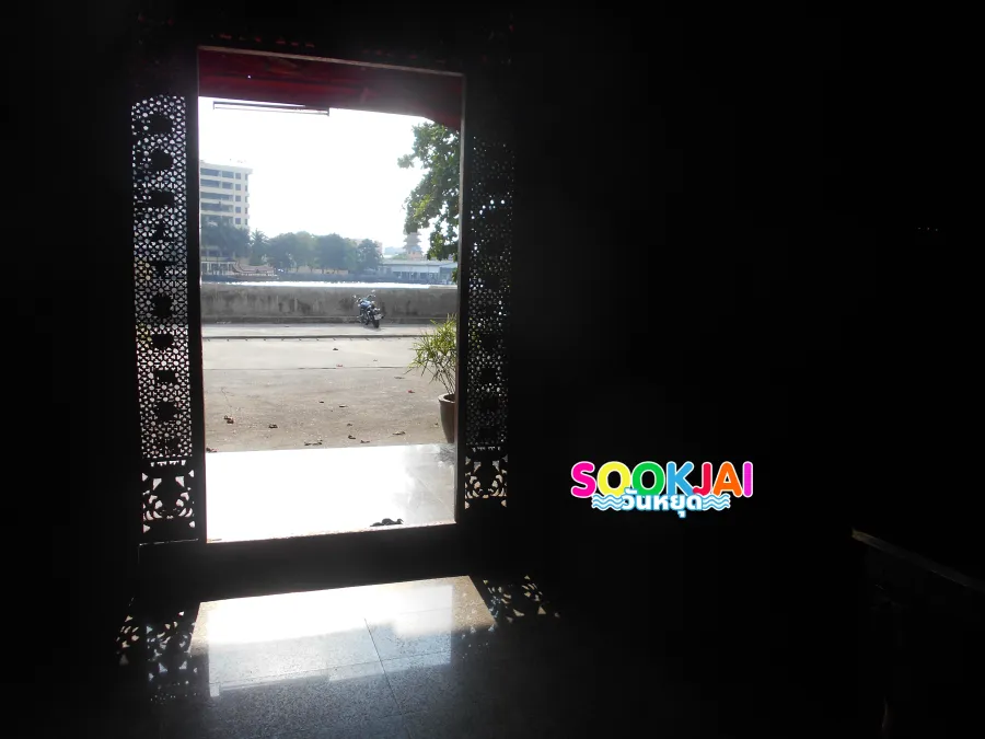 ศาลเจ้าโรงเกือก ตลาดน้อย ไหว้ 