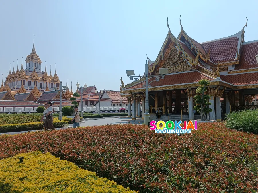 ลานพลับพลามหาเจษฎาบดินทร์
