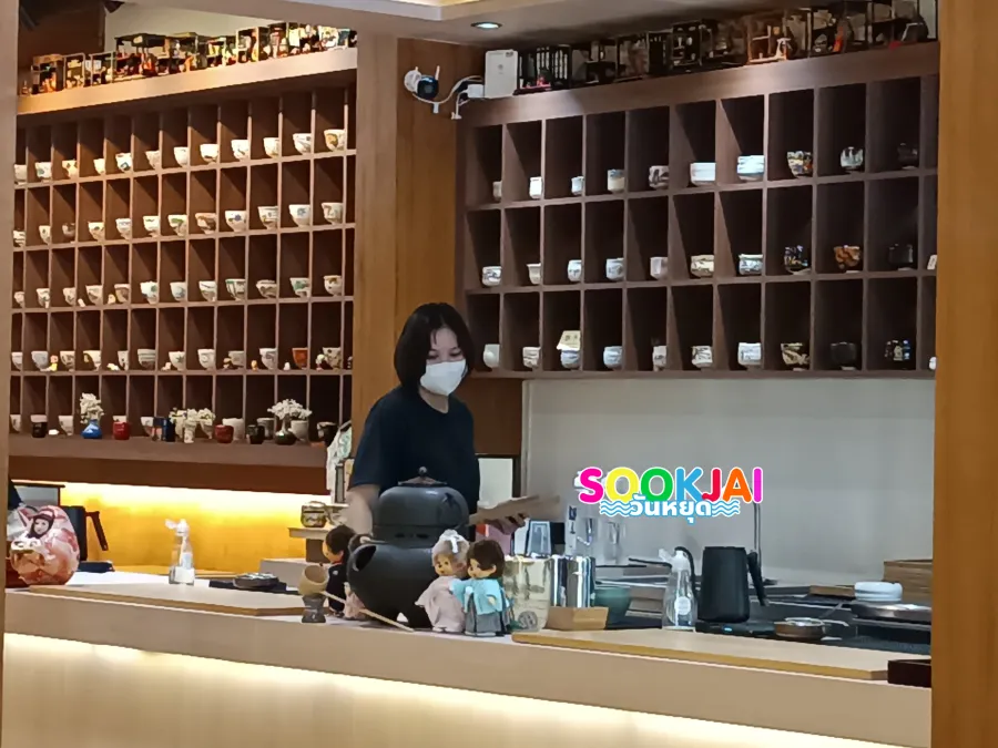 Matcha House, a hidden Japanese-style cafe in the heart of Ayutthaya. Sip authentic matcha in a homey atmosphere.