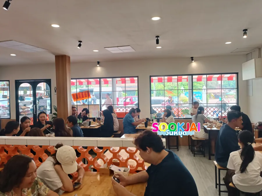 Review of Muhammad Hat Yai Branch 2 Ayutthaya: Crispy on the outside, soft on the inside, overflowing fried shallots in front of Wat Thammarat