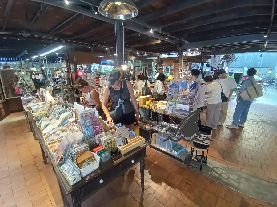 Chow Sue Kong Shrine Market: Explore the Hipster Market in front of the Shrine
