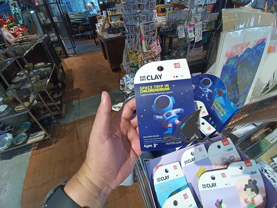 Chow Sue Kong Shrine Market: Explore the Hipster Market in front of the Shrine