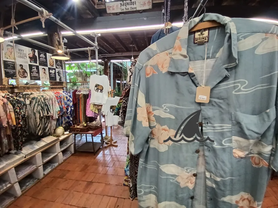 Chow Sue Kong Shrine Market: Explore the Hipster Market in front of the Shrine