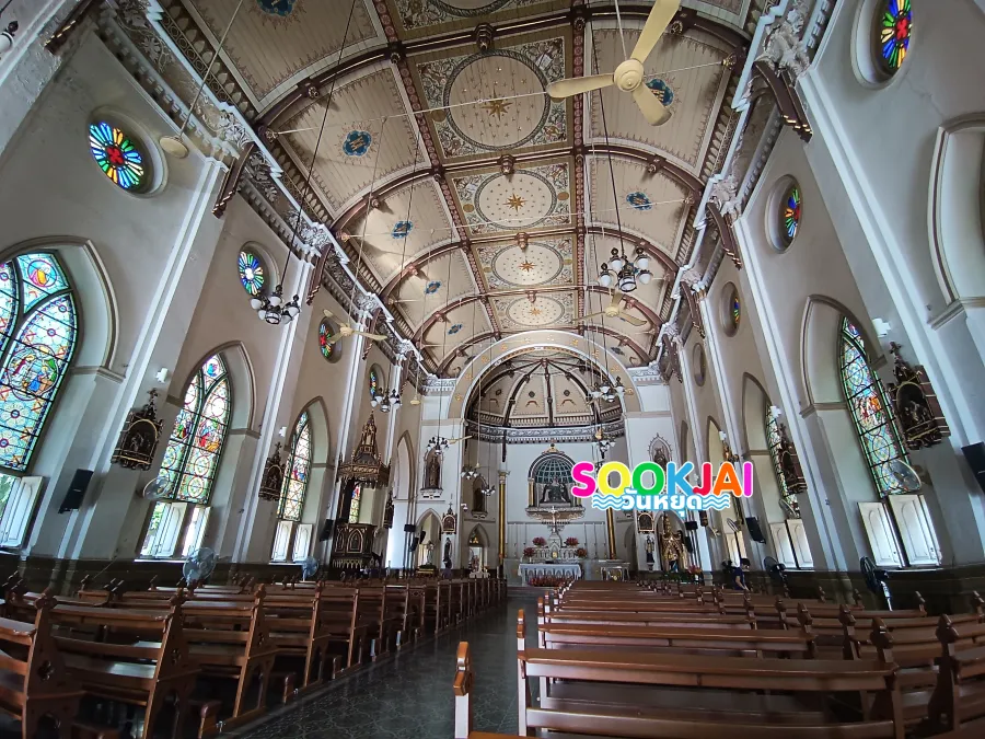 Discover the Beauty of Kalawar Church: Gothic Architecture by the Chao Phraya River and a Tale of Faith Separated from Santa Cruz