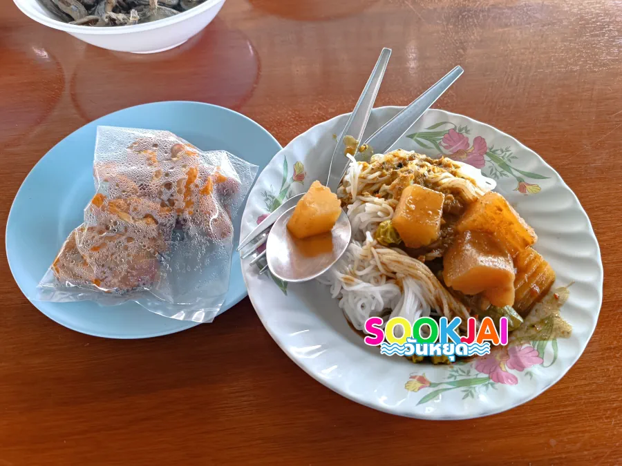 ขนมจีนป้าศล (หน้าศาลเจ้า) ร้านขนมจีนในตำนานระดับมิชลินไกด์ 2 ปี อร่อยพังงาเบอร์หนึ่ง